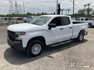 2020 Chevrolet Silverado 1500 4x4 Extended-Cab Pickup Truck