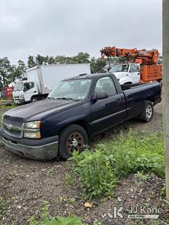 2005 Chevrolet Silverado 1500 2WD Pickup Truck