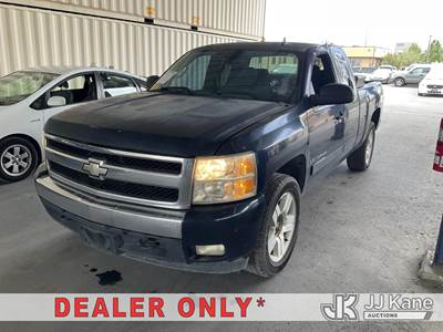 2008 Chevrolet Silverado 1500 Extended-Cab Pickup Truck