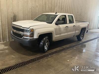 2018 Chevrolet Silverado 1500 4x4 Crew-Cab Pickup Truck