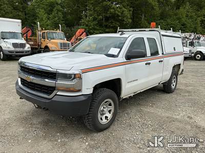2018 Chevrolet Silverado 1500 Crew-Cab Pickup Truck