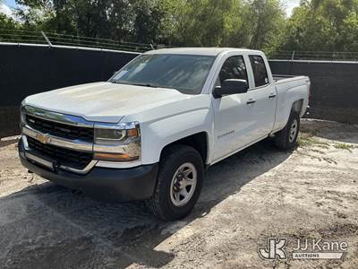 2017 Chevrolet Silverado 1500 4x4 Extended-Cab Pickup Truck