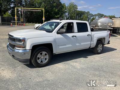2018 Chevrolet Silverado 1500 4x4 Crew-Cab Pickup Truck