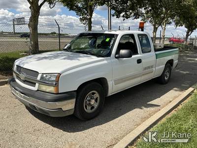 2004 Chevrolet Silverado 1500 Extended-Cab Pickup Truck