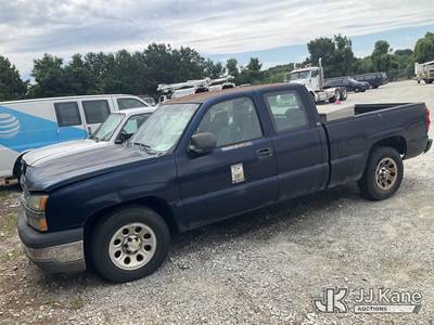 2005 Chevrolet Silverado 1500 Extended-Cab Pickup Truck