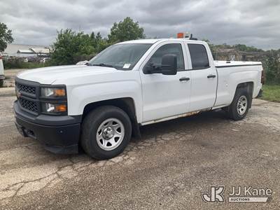 2014 Chevrolet Silverado 1500 Extended-Cab Pickup Truck