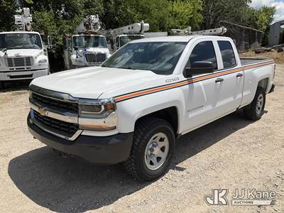 2016 Chevrolet Silverado 1500 Extended-Cab Pickup Truck