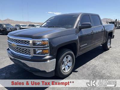 2015 Chevrolet Silverado 1500 Crew-Cab Pickup Truck