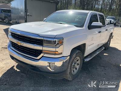 2018 Chevrolet Silverado 1500 Crew-Cab Pickup Truck