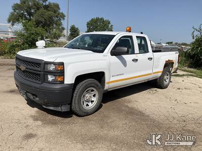 2015 Chevrolet Silverado 1500 Extended-Cab Pickup Truck