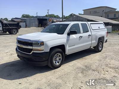 2017 Chevrolet Silverado 1500 Extended-Cab Pickup Truck