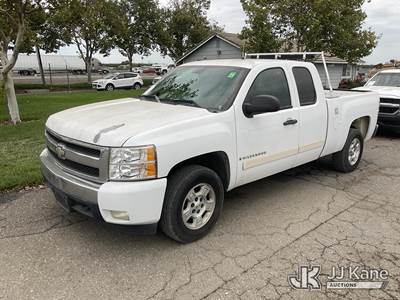 2008 Chevrolet Silverado 1500 Extended-Cab Pickup Truck