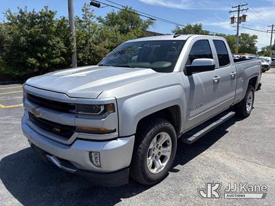 2016 Chevrolet Silverado 1500 Double-Cab Pickup Truck