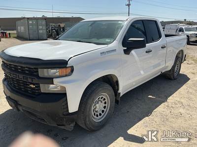 2019 Chevrolet Silverado 1500 Extended-Cab Pickup Truck