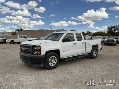 2015 Chevrolet Silverado 1500 Extended-Cab Pickup Truck