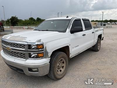 2014 Chevrolet Silverado 1500 Crew-Cab Pickup Truck