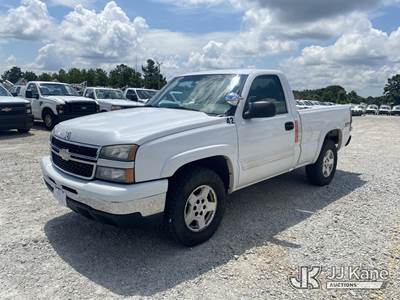 2006 Chevrolet Silverado 1500 4x4 Pickup Truck