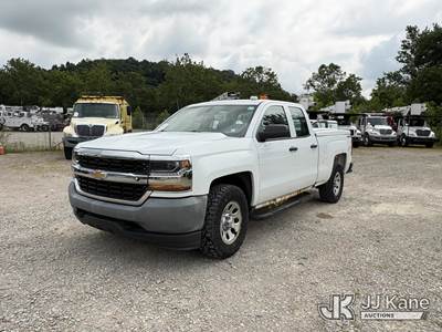 2017 Chevrolet Silverado 1500 4x4 Crew-Cab Pickup Truck