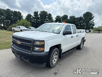 2014 Chevrolet Silverado 1500 Extended-Cab Pickup Truck