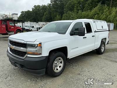2017 Chevrolet Silverado 1500 Extended-Cab Pickup Truck