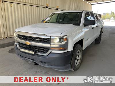 2017 Chevrolet Silverado 1500 Crew-Cab Pickup Truck