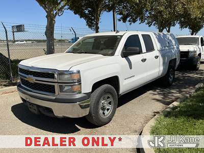 2014 Chevrolet Silverado 1500 Extended-Cab Pickup Truck