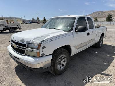 2006 Chevrolet Silverado 1500 LT Pickup Truck