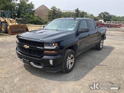 2017 Chevrolet Silverado 1500 4x4 Crew-Cab Pickup Truck