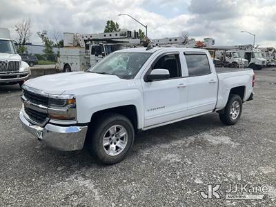 2018 Chevrolet Silverado 1500 4x4 Crew-Cab Pickup Truck
