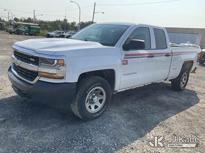2019 Chevrolet Silverado 1500 Extended-Cab Pickup Truck