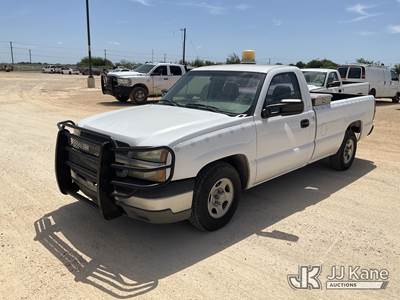 2004 Chevrolet Silverado 1500 Pickup Truck