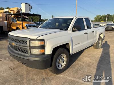 2015 Chevrolet Silverado 1500 Extended-Cab Pickup Truck