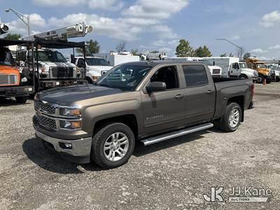 2015 Chevrolet Silverado 1500 4x4 Crew-Cab Pickup Truck
