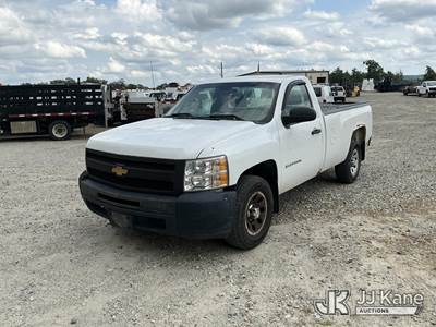 2013 Chevrolet Silverado 1500 2WD Pickup Truck