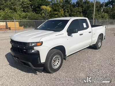 2019 Chevrolet Silverado 1500 Extended-Cab Pickup Truck