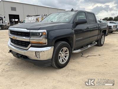 2018 Chevrolet Silverado 1500 Crew-Cab Pickup Truck