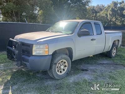 2009 Chevrolet Silverado 1500 4x4 Extended-Cab Pickup Truck