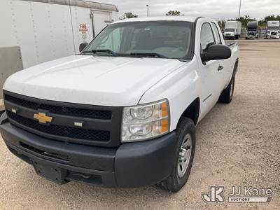2012 Chevrolet Silverado 1500 Extended-Cab Pickup Truck