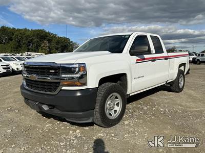 2018 Chevrolet Silverado 1500 4x4 Extended-Cab Pickup Truck