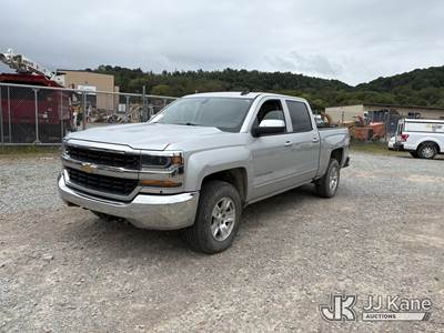 2017 Chevrolet Silverado 1500 4x4 Crew-Cab Pickup Truck
