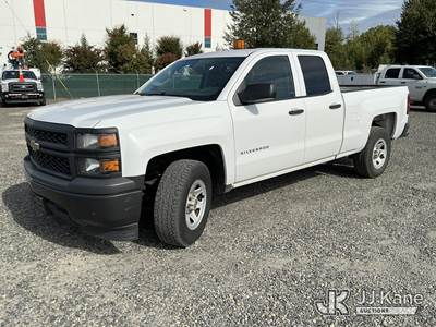 2014 Chevrolet Silverado 1500 Extended-Cab Pickup Truck