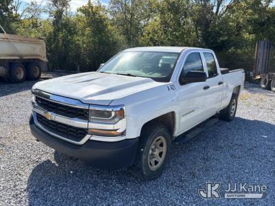 2017 Chevrolet Silverado 1500 4x4 Extended-Cab Pickup Truck