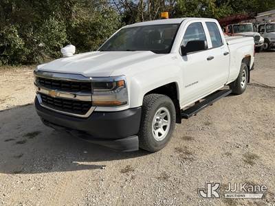 2017 Chevrolet Silverado 1500 4x4 Extended-Cab Pickup Truck