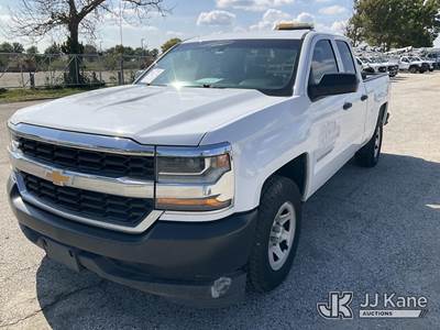 2017 Chevrolet Silverado 1500 Extended-Cab Pickup Truck