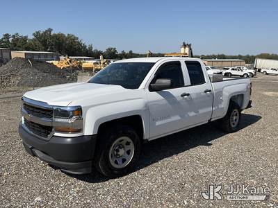 2017 Chevrolet Silverado 1500 Extended-Cab Pickup Truck