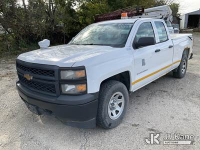 2015 Chevrolet Silverado 1500 Crew-Cab Pickup Truck
