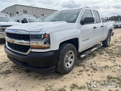 2018 Chevrolet Silverado 1500 Extended-Cab Pickup Truck