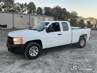 2012 Chevrolet Silverado 1500 4x4 Extended-Cab Pickup Truck