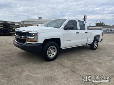 2017 Chevrolet Silverado 1500 4x4 Extended-Cab Pickup Truck