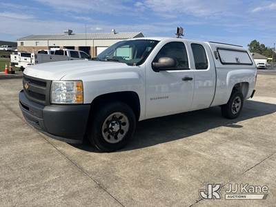 2013 Chevrolet Silverado 1500 Extended-Cab Pickup Truck
